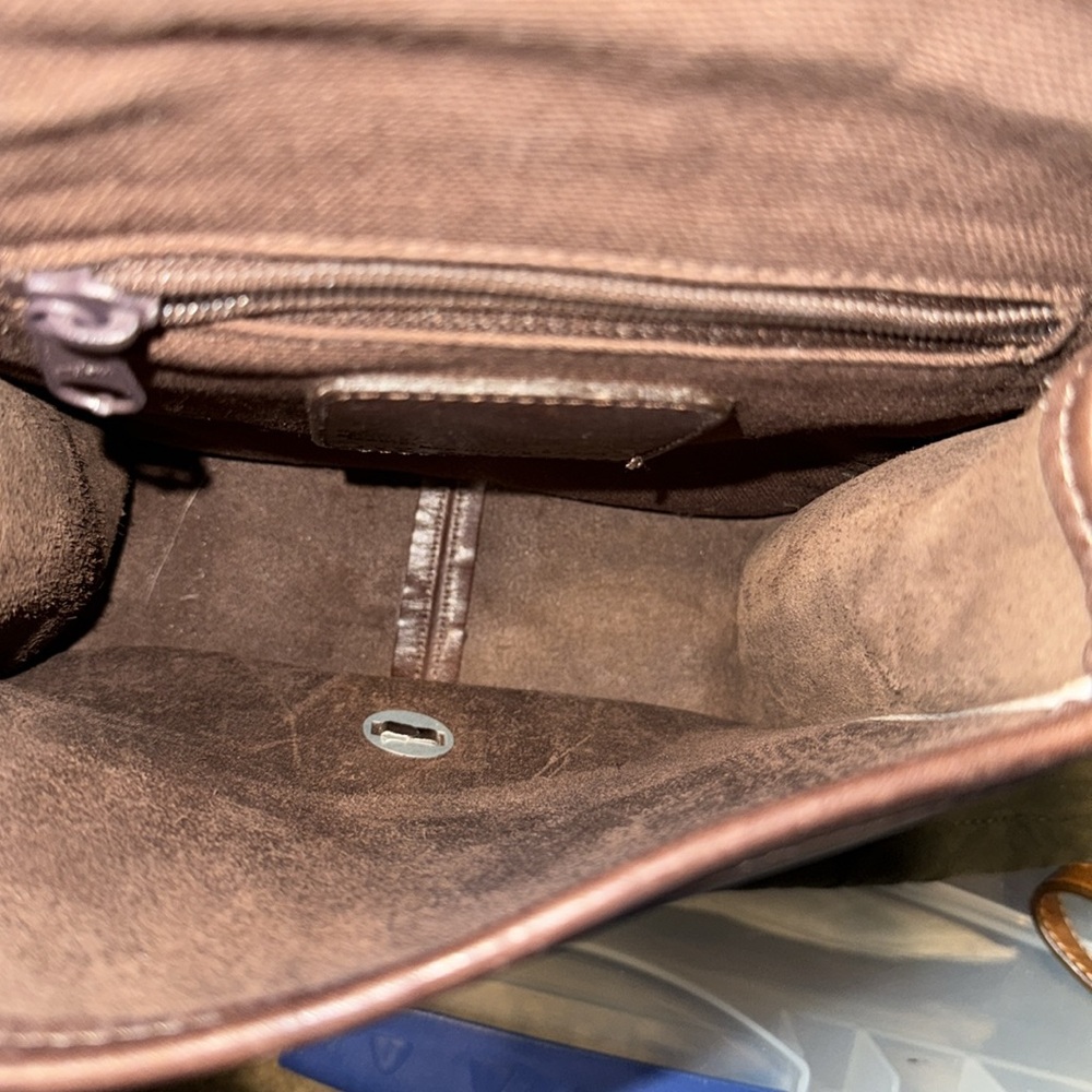 Vintage Brighton Leather Bag/Crossbody/Camera Bag with leather Interior - Picture 8 of 14